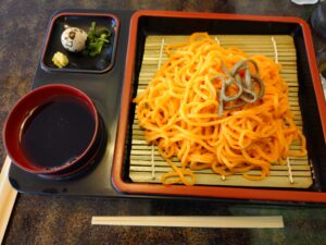 柿ざるうどん